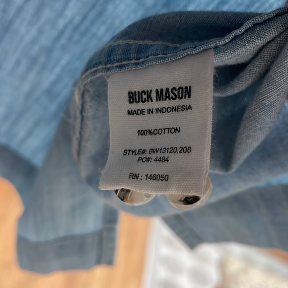Buck Mason short-Sleeve Button Down - Picture 4 of 4